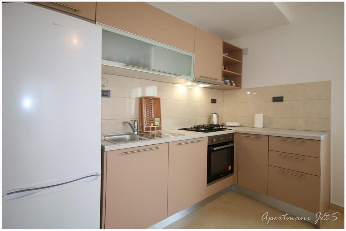 Apartmani Jere&Sara Primosten Bagian luar foto