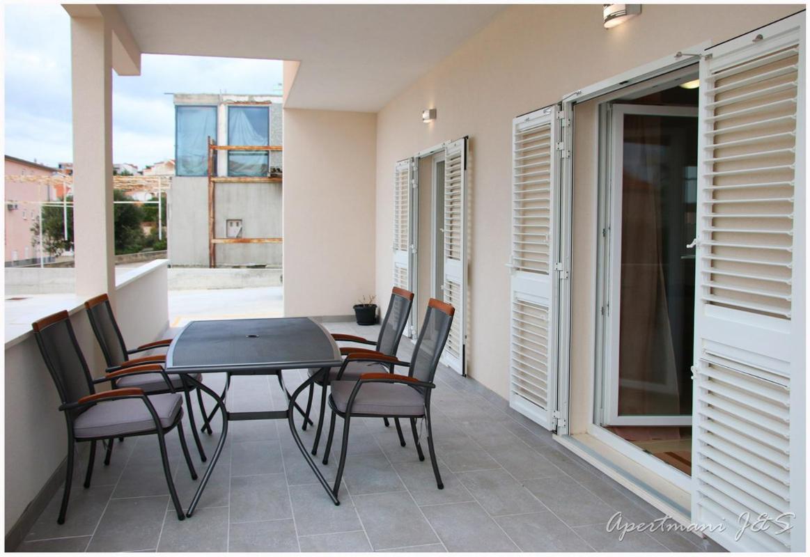 Apartmani Jere&Sara Primosten Bagian luar foto